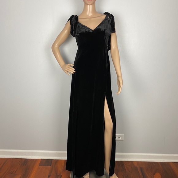 NEW PRIVACY PLEASE BLACK VELVET MAXI DRESS - Picture 2 of 8